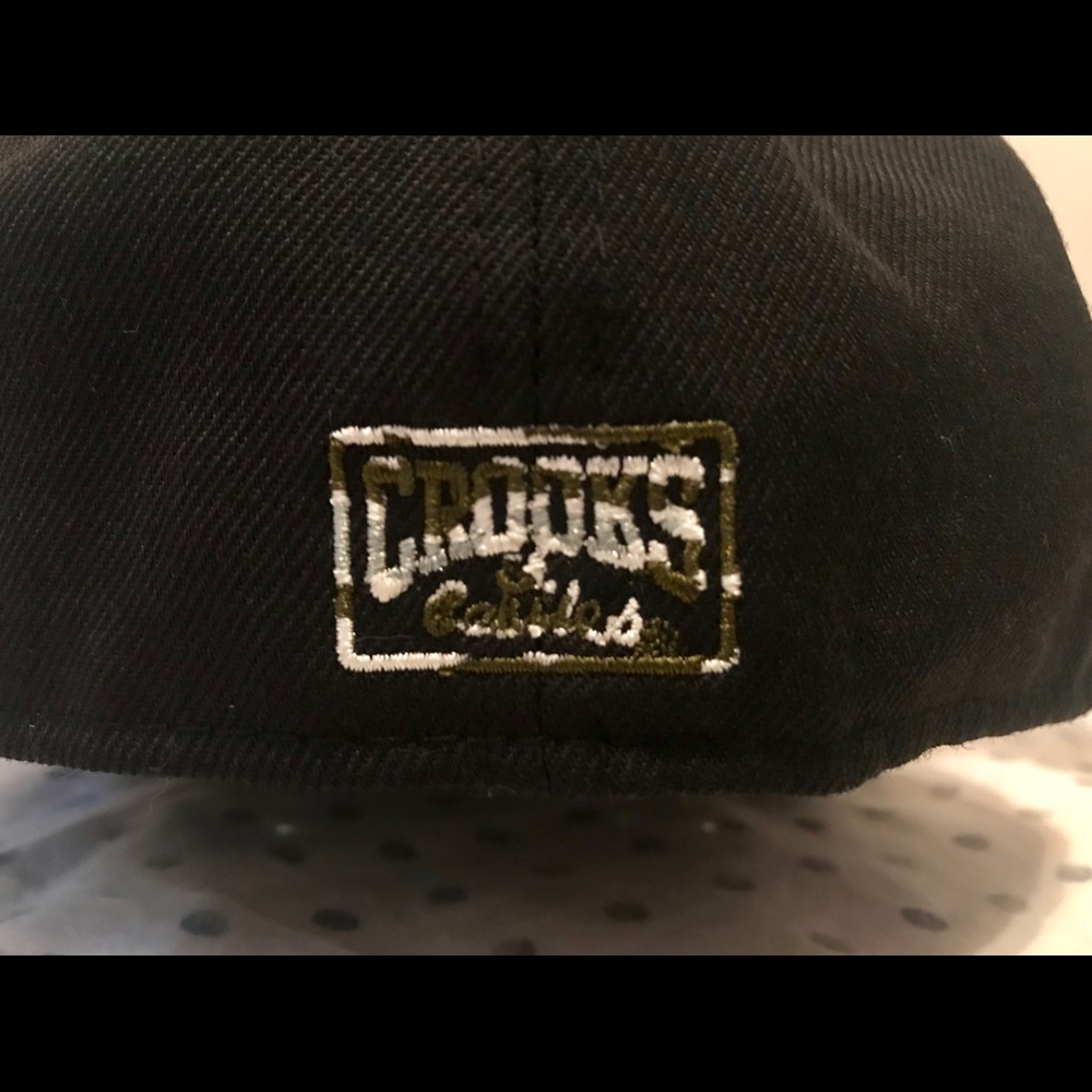 New Era X Crooks & Castles - Picture 3 of 4